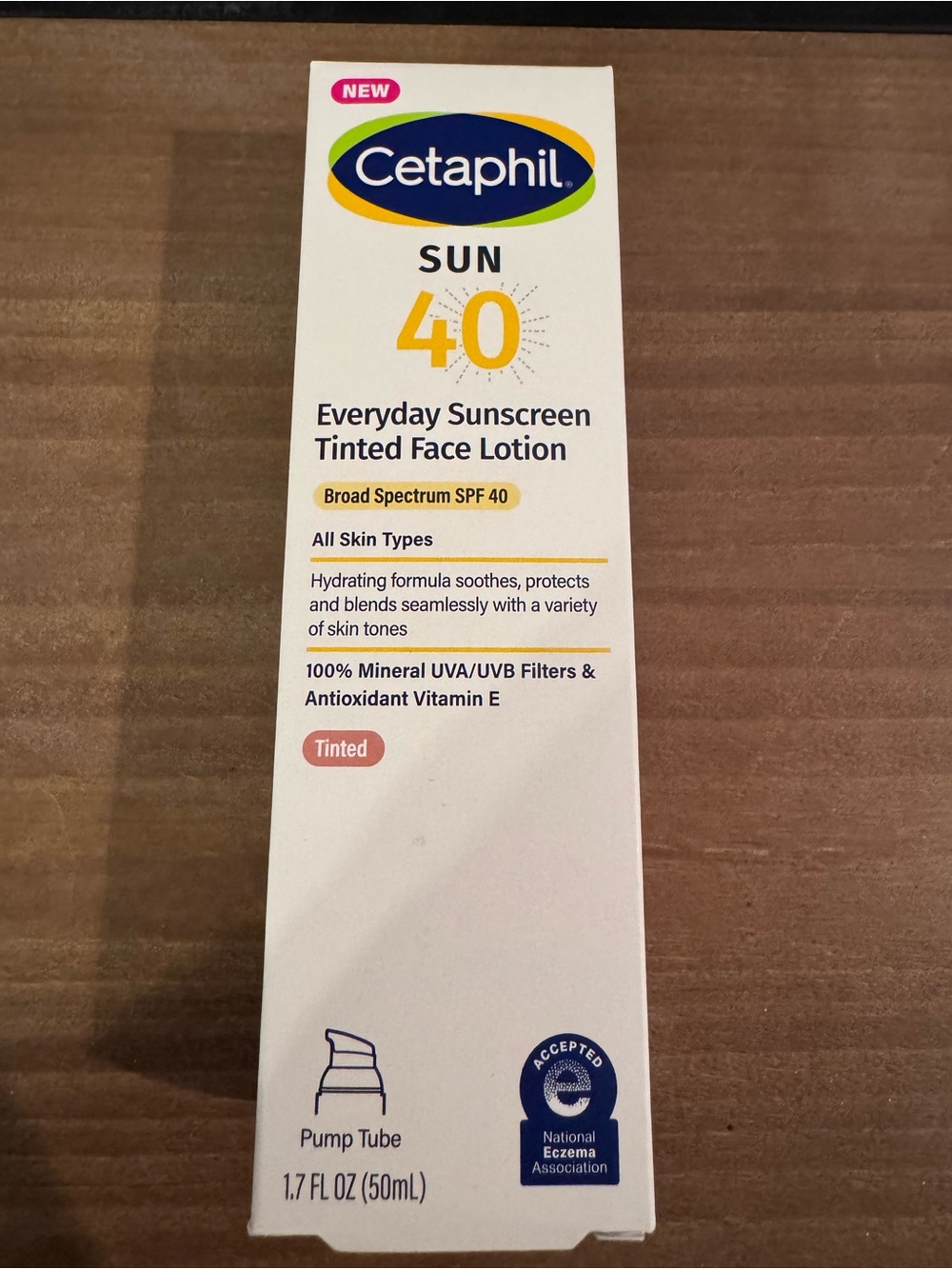 Cetaphil Sun SPF 40 Everyday Tinted Face Lotion sunscreen